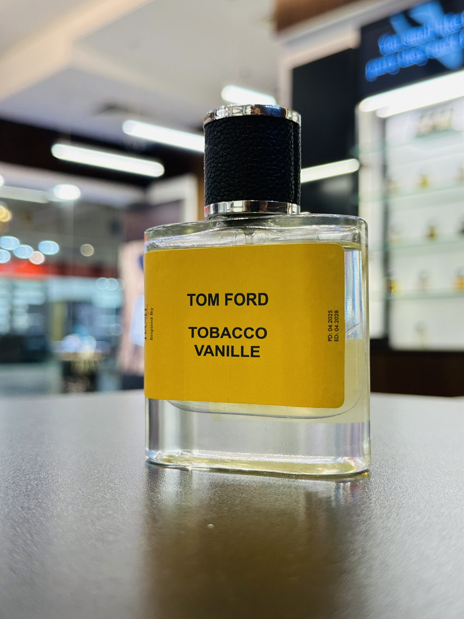 Tom Ford Tobacco Vanille Perfume Oil - Image 3