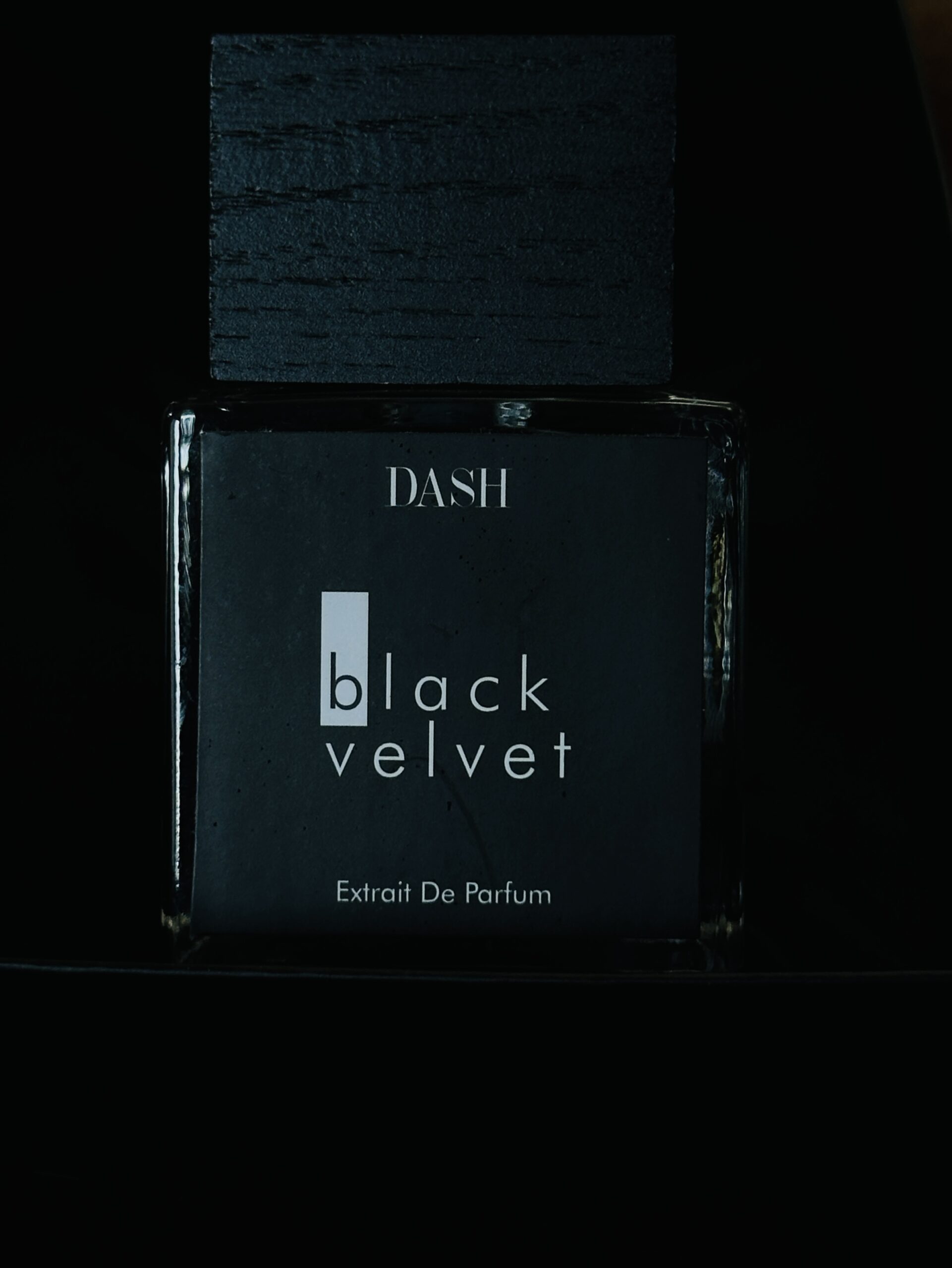 Black Velvet Eau de Parfum – Premium Perfume – Dash Bangladesh